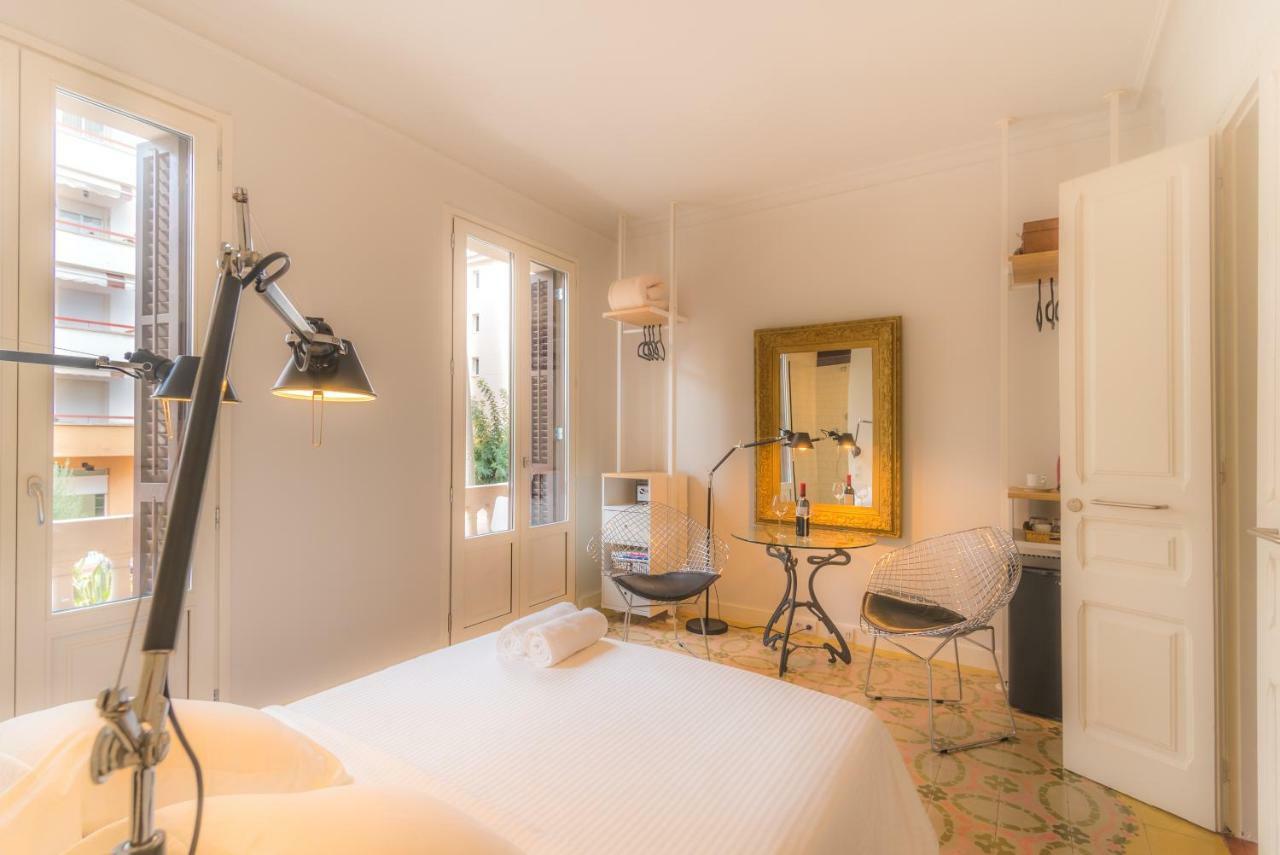 Habitacio Amb Encant Homestay *